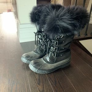 Limited edition arctic luxury sorel winter boots!